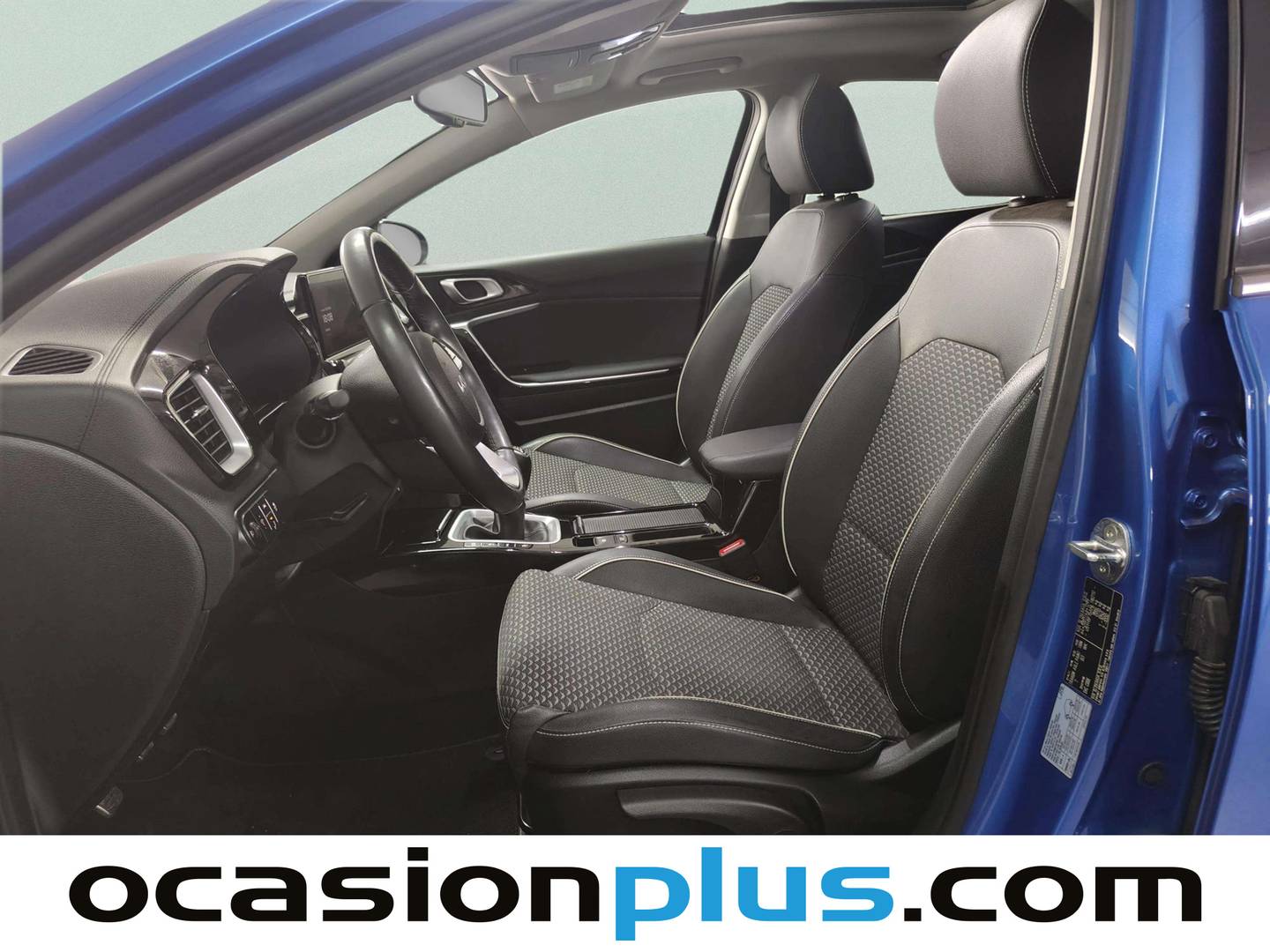 Foto asientos delanteros KIA XCeed KIA XCeed 1.5 MHEV iMT Emotion (160 CV)