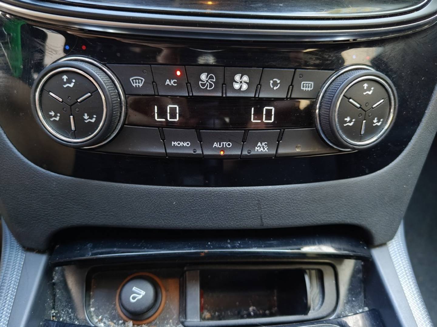 Foto Peugeot 508 Peugeot 508 SW Peugeot 508 SW 1.6 BlueHDI Active 88 kW (120 CV)