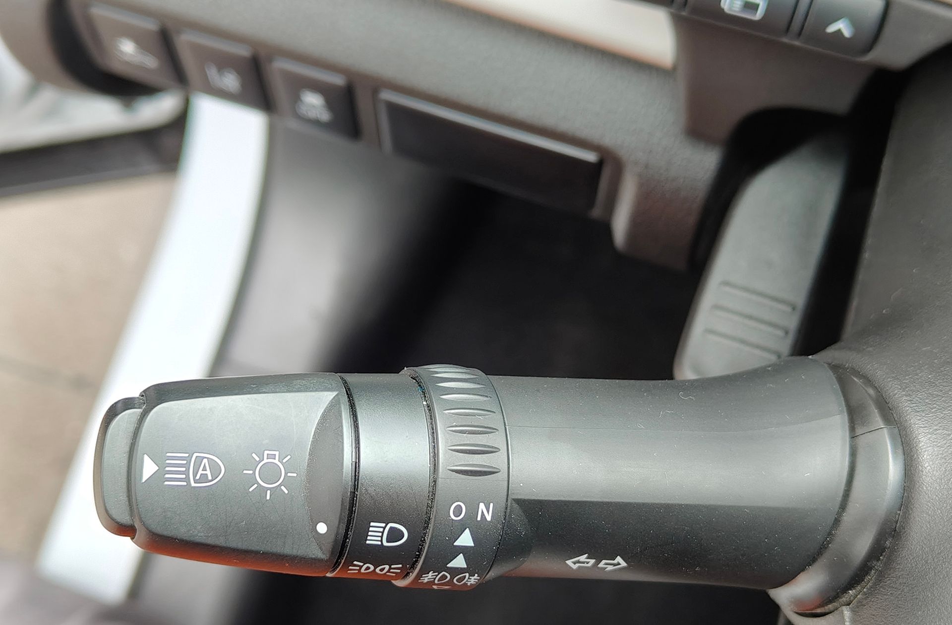 Mitsubishi Eclipse Cross 2.4 PHEV Kaiteki 4WD - foto 29
