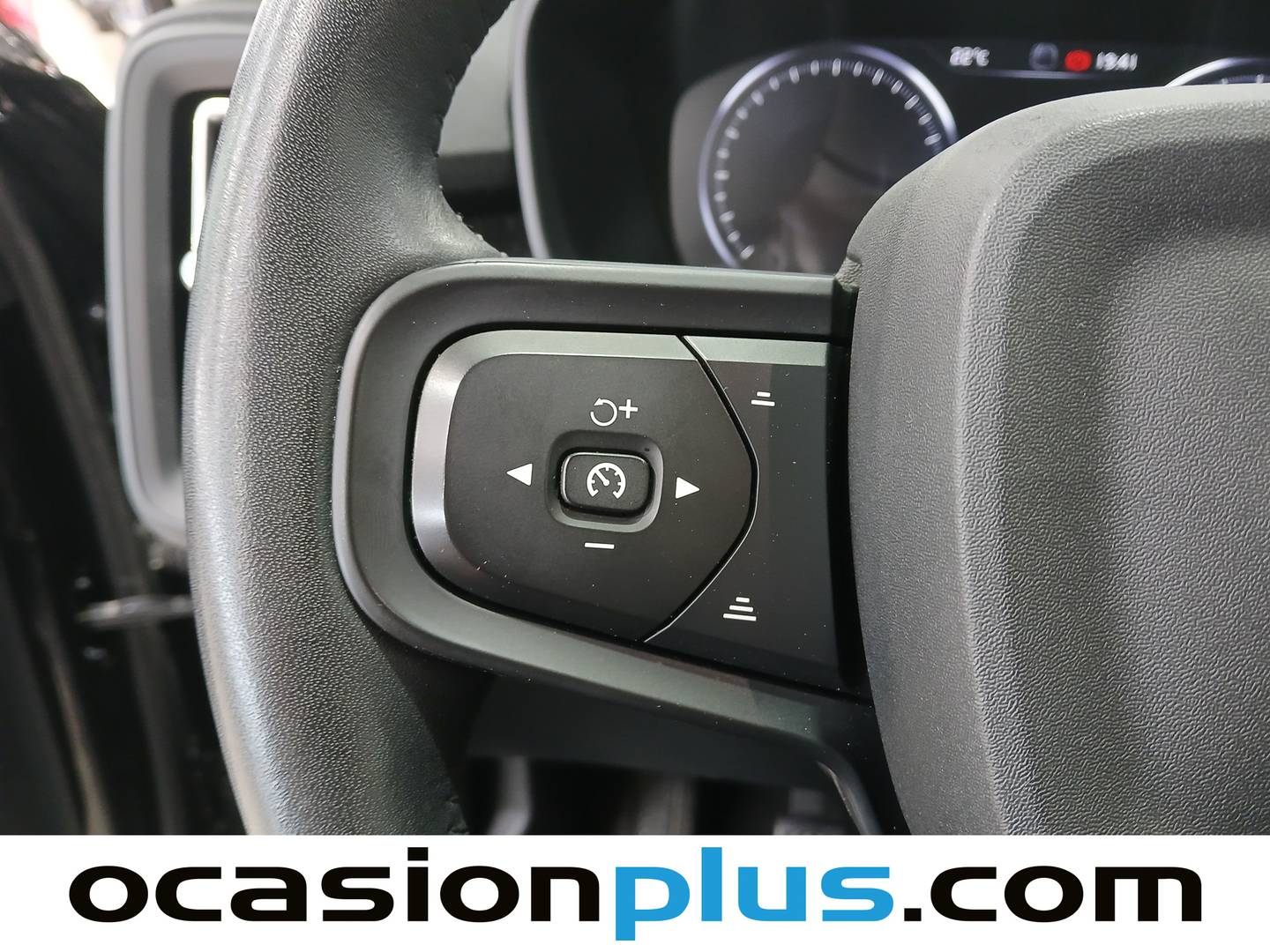 Volvo XC40 Volvo XC40 T2 Momentum Core (129 CV) 129cv