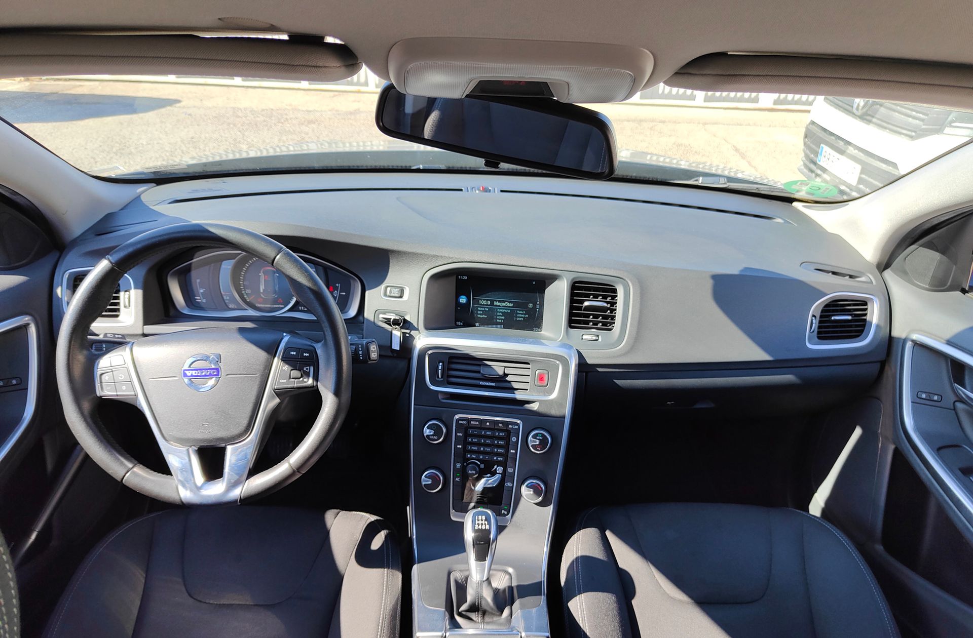 Volvo V60 D3 Kinetic - foto 6