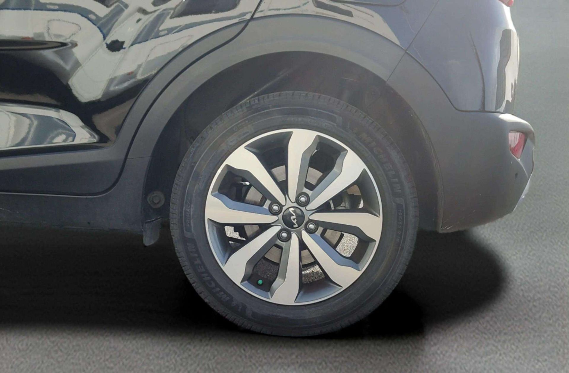 Kia Stonic 1.0 T-GDi MHEV Drive iMT - foto 37
