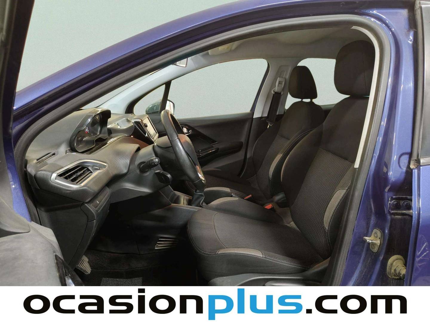 Foto asientos delanteros Peugeot 208 Peugeot 208 BlueHDi 100 Style (100 CV)
