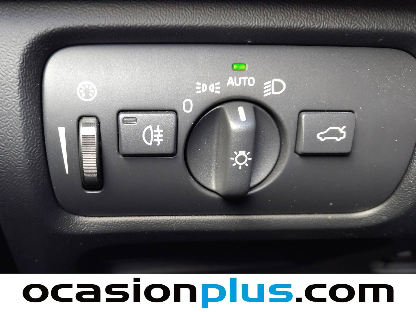 Volvo V40 Volvo V40 T3 Momentum (152 CV) de segunda mano