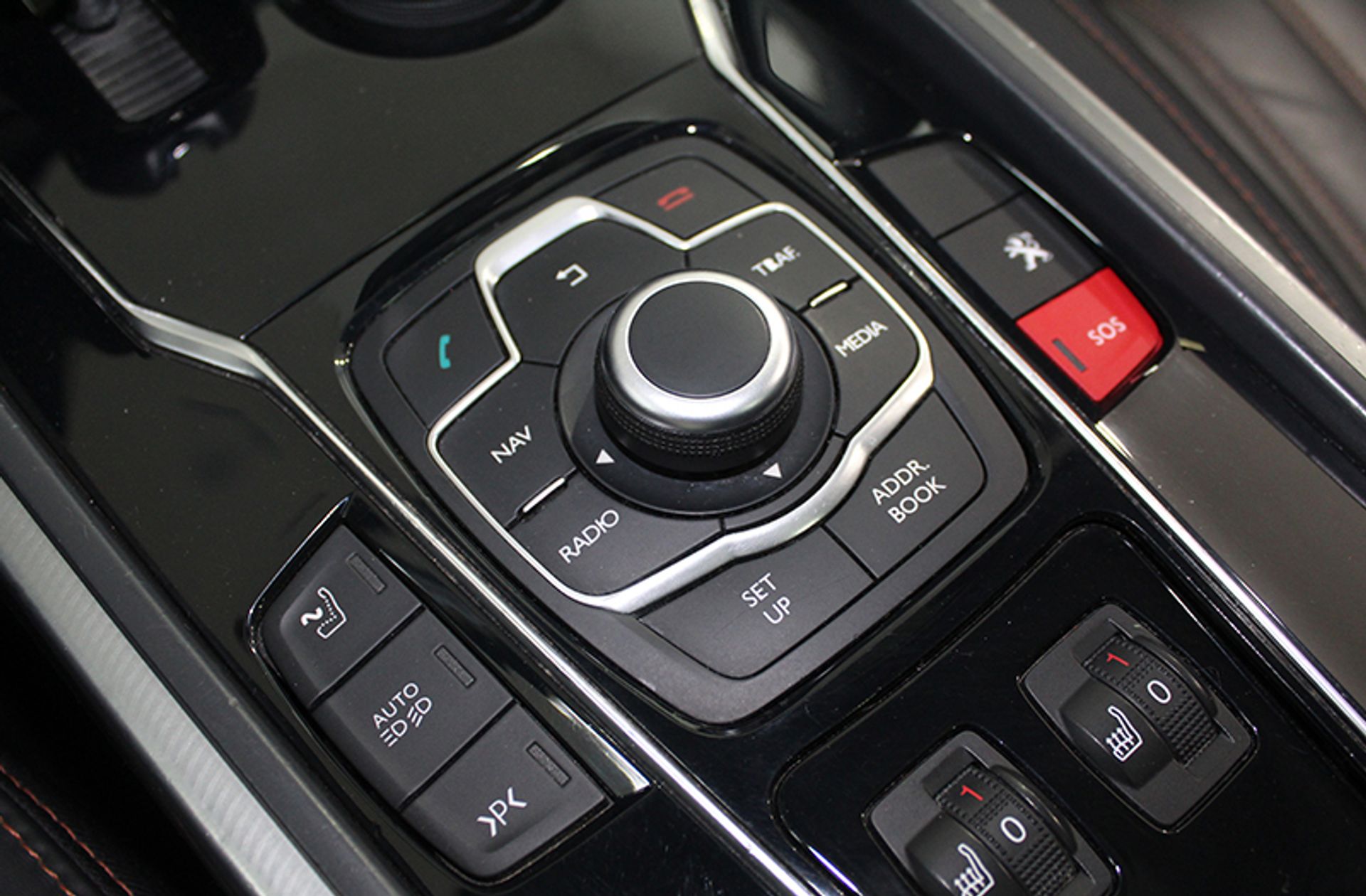 Peugeot 508 RXH 2.0 HDi Hybrid - foto 38