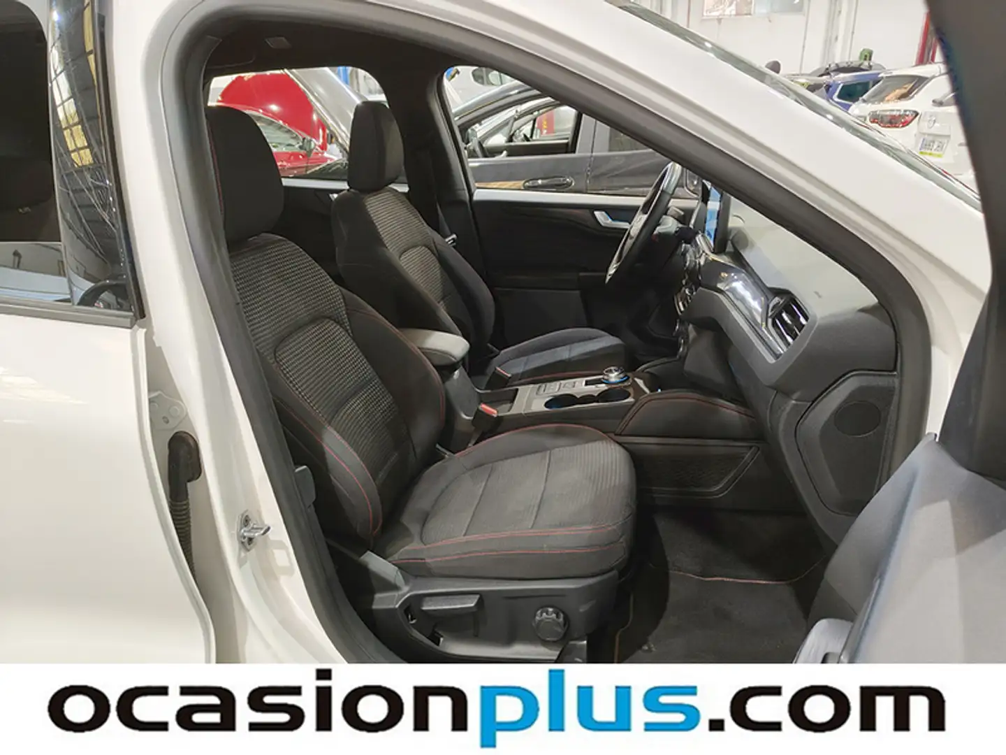 Foto Ford Kuga Ford Kuga 2.5 Duratec FHEV ST-Line Auto (190 CV)