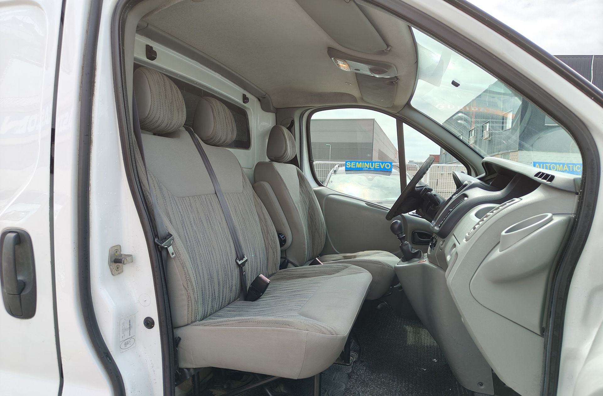 Nissan Primastar Furgon 2.0 dCi Anticipated Premium Larga - foto 12