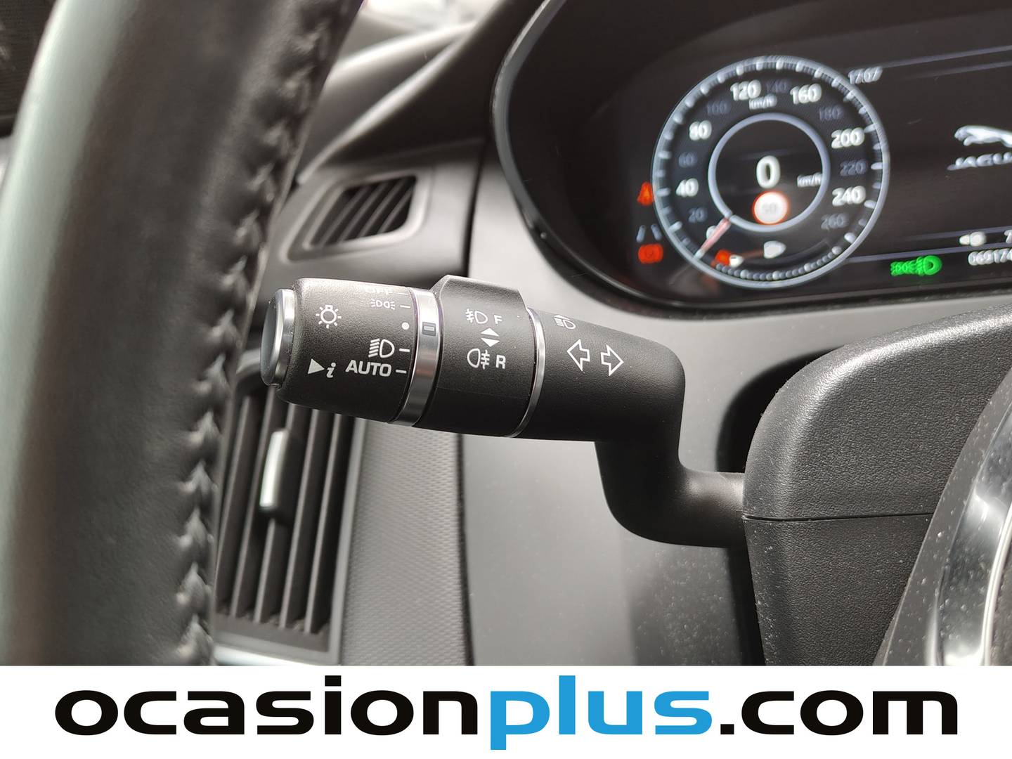 Foto Jaguar E-Pace Jaguar E-PACE 2.0P R-Dynamic 4WD Auto  (200 CV)