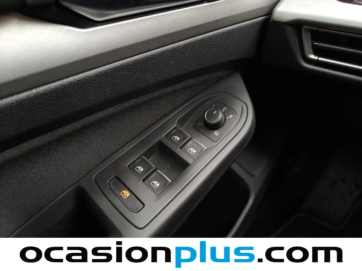 Foto Volkswagen Golf Volkswagen Golf Variant Life 2.0 TDI (115 CV)