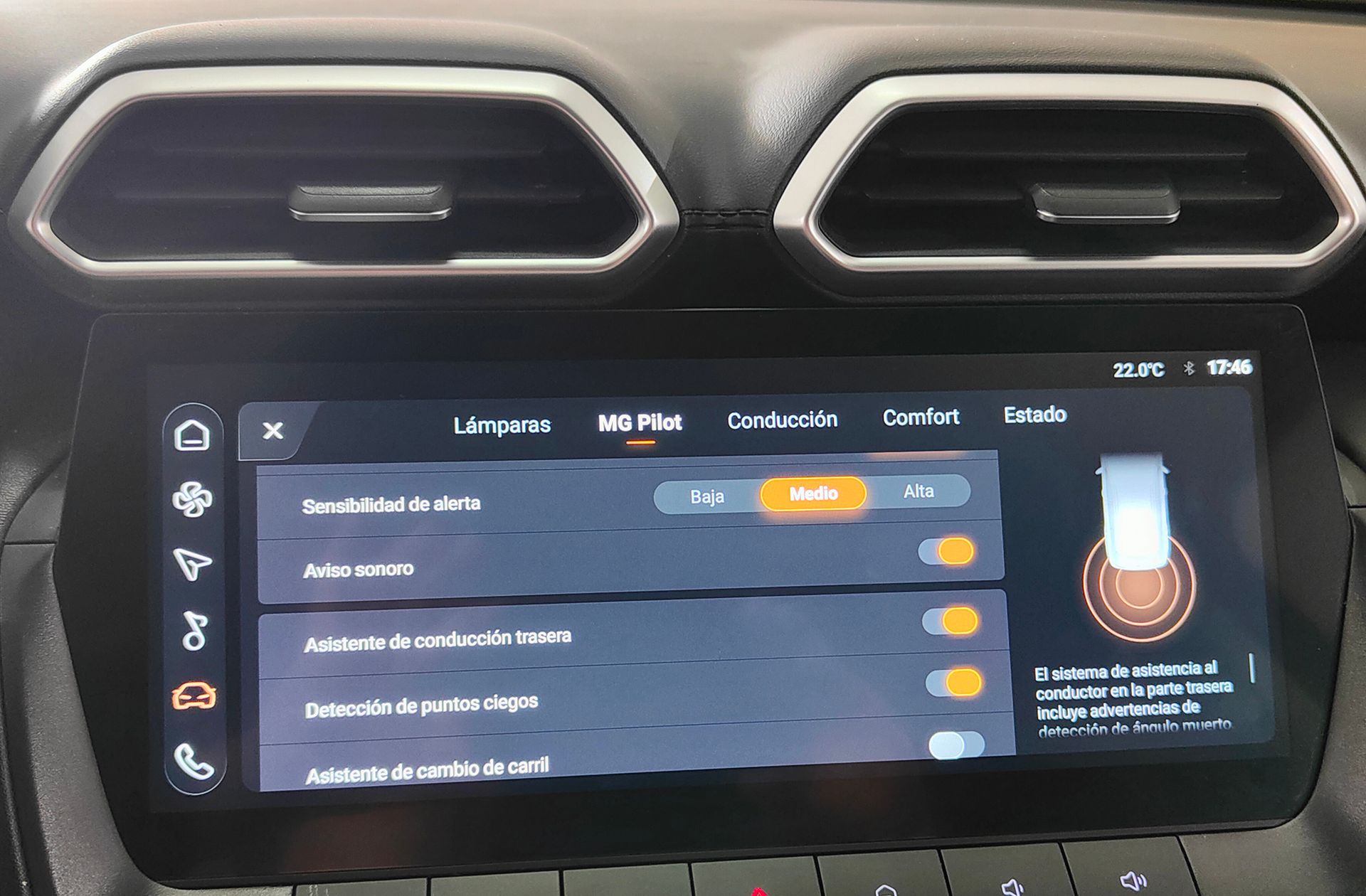 MG ZS 1.5 Hybrid+ Luxury - foto 12