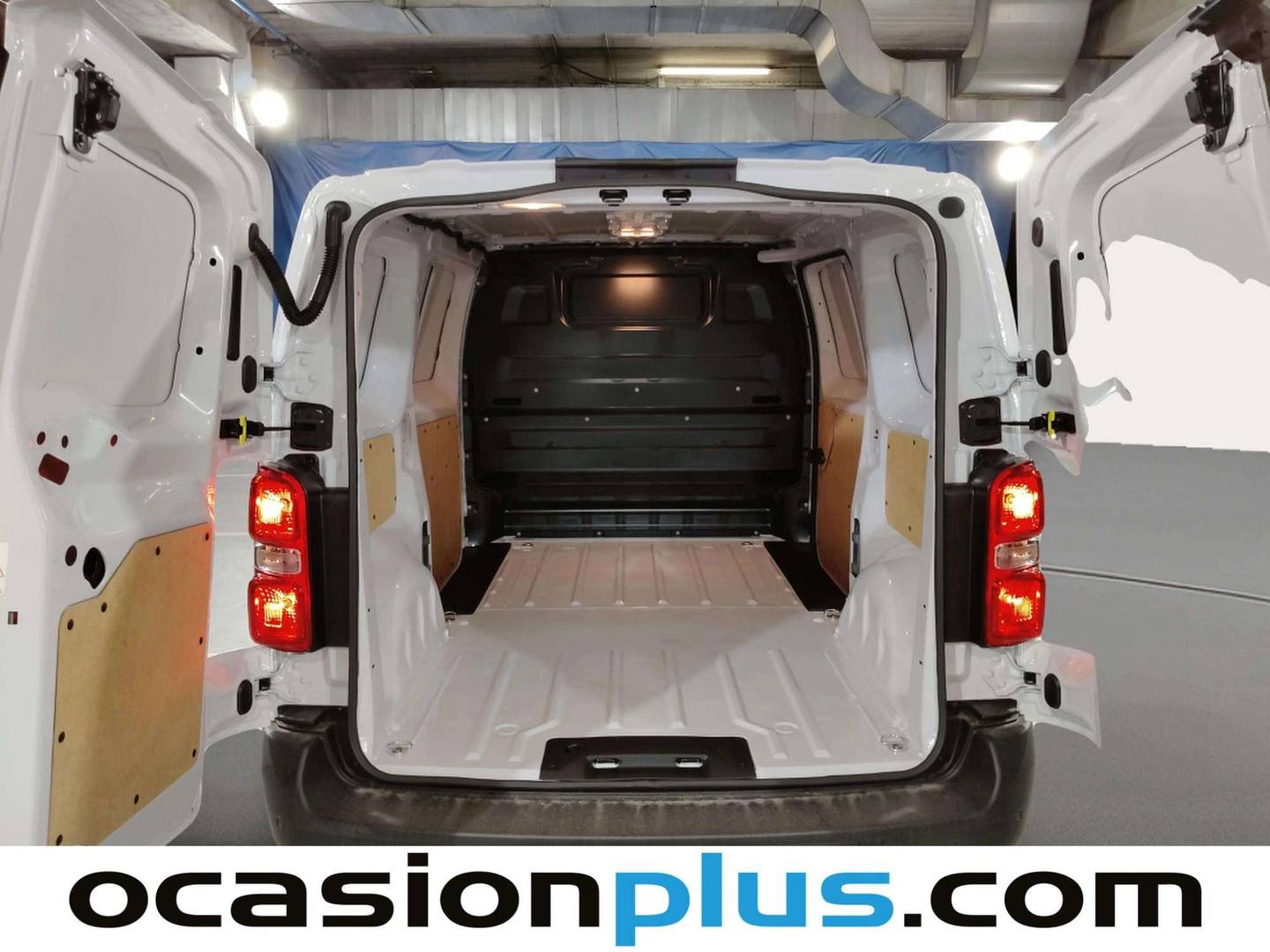 Foto asientos traseros Fiat Scudo Fiat Scudo Furgón M 1.5 Diésel (120 CV)