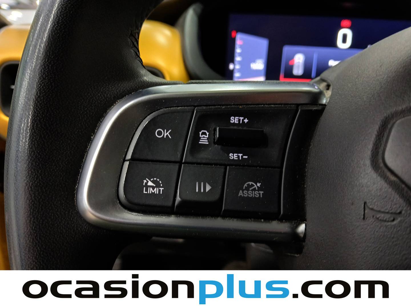 Foto Jeep Avenger Jeep Avenger 1.2 G Summit (100 CV)