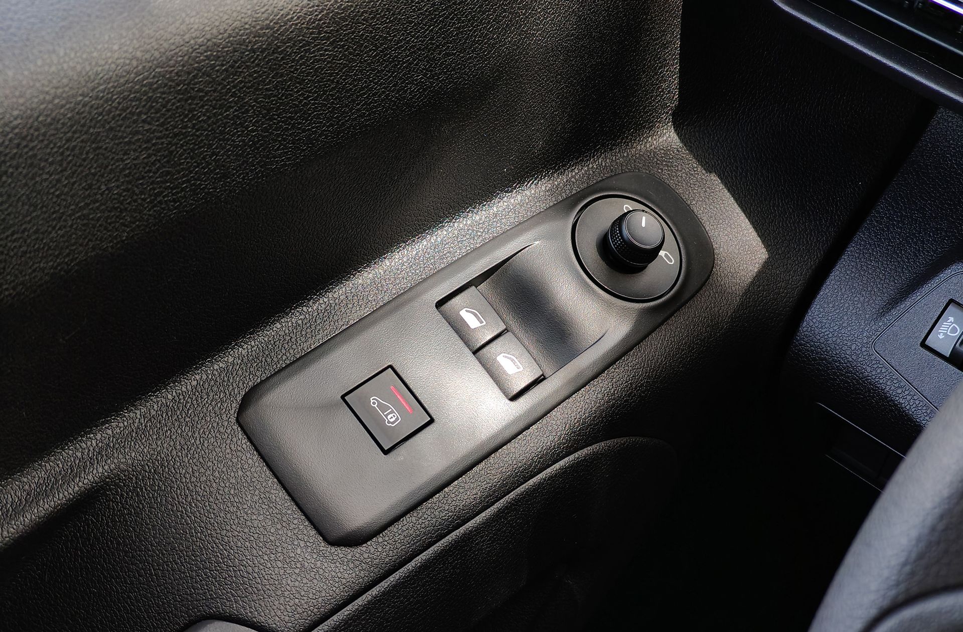 Fiat Doblò Furgon Furgón BlueHDi 100 M - foto 30