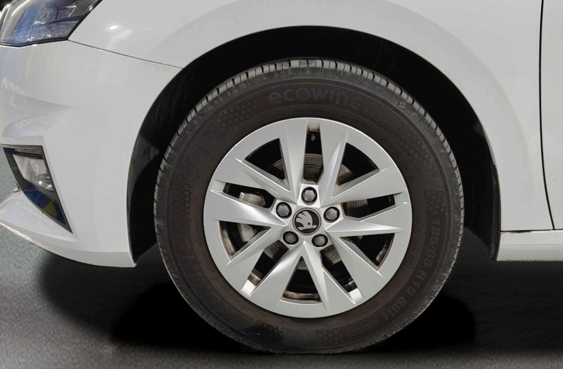 Škoda Fabia 1.0 TSI Selection - foto 37