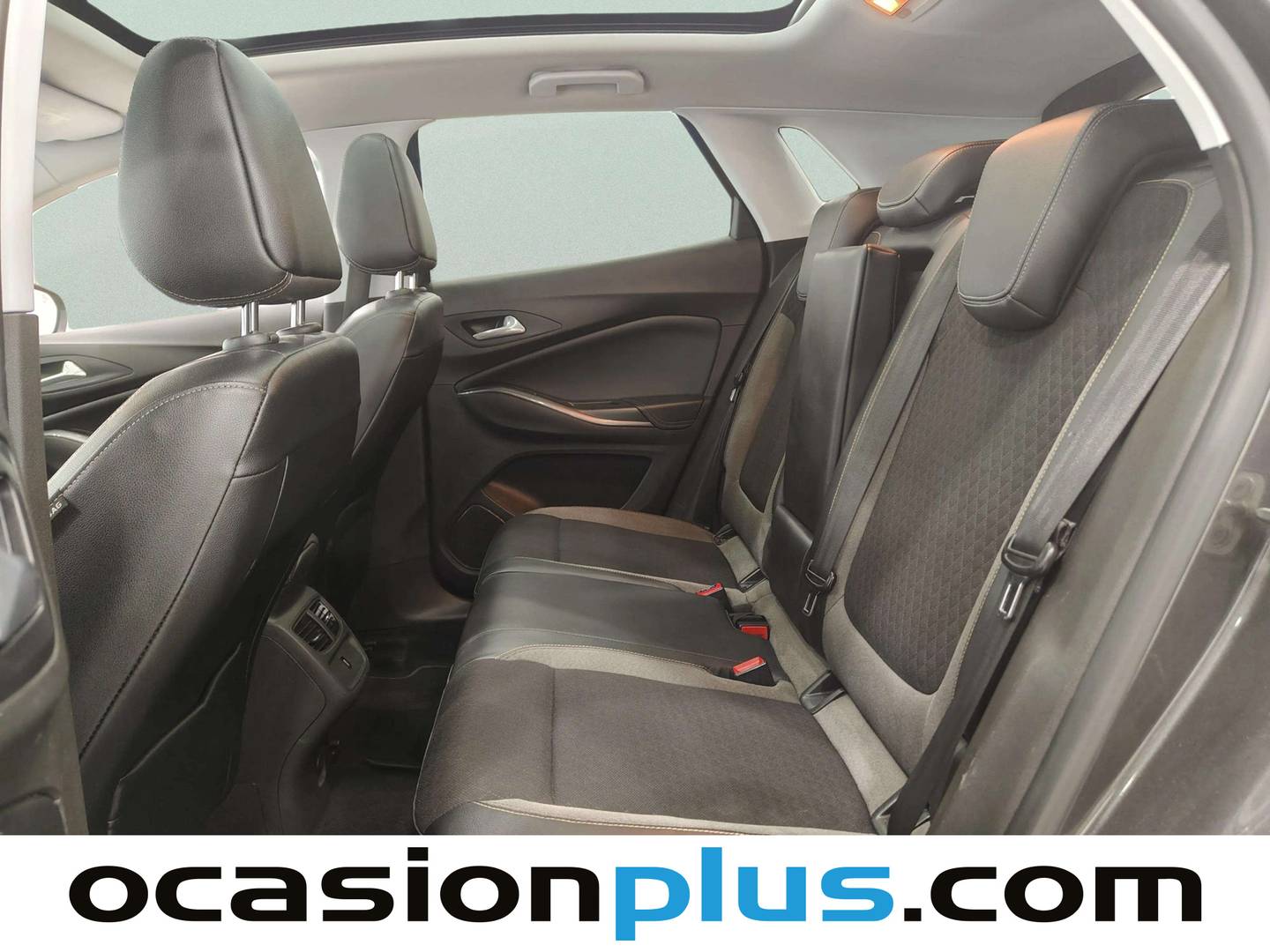 Foto asientos traseros Opel Grandland X Opel Grandland X 1.6 CDTi Excellence (120 CV)