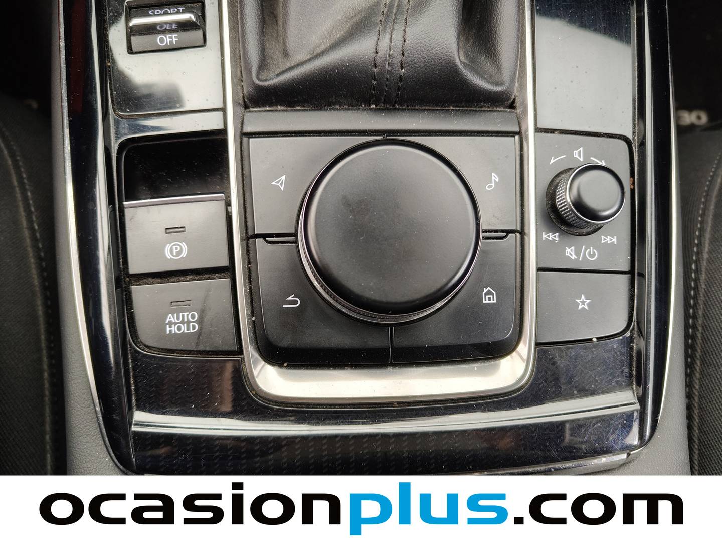 Foto Mazda CX-30 Mazda CX-30 2.0 Skyactiv-X Evolution 2WD AT (186 CV)