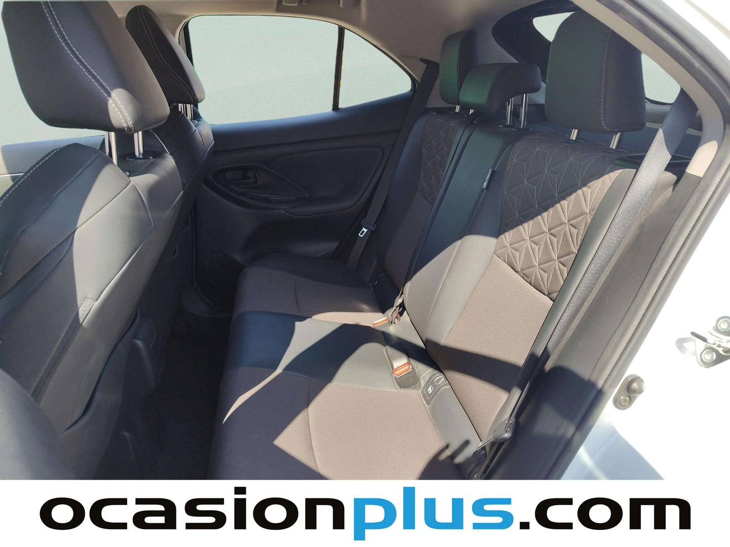 Foto asientos traseros Toyota Yaris Cross Toyota Yaris Cross 120H Style (116 CV)