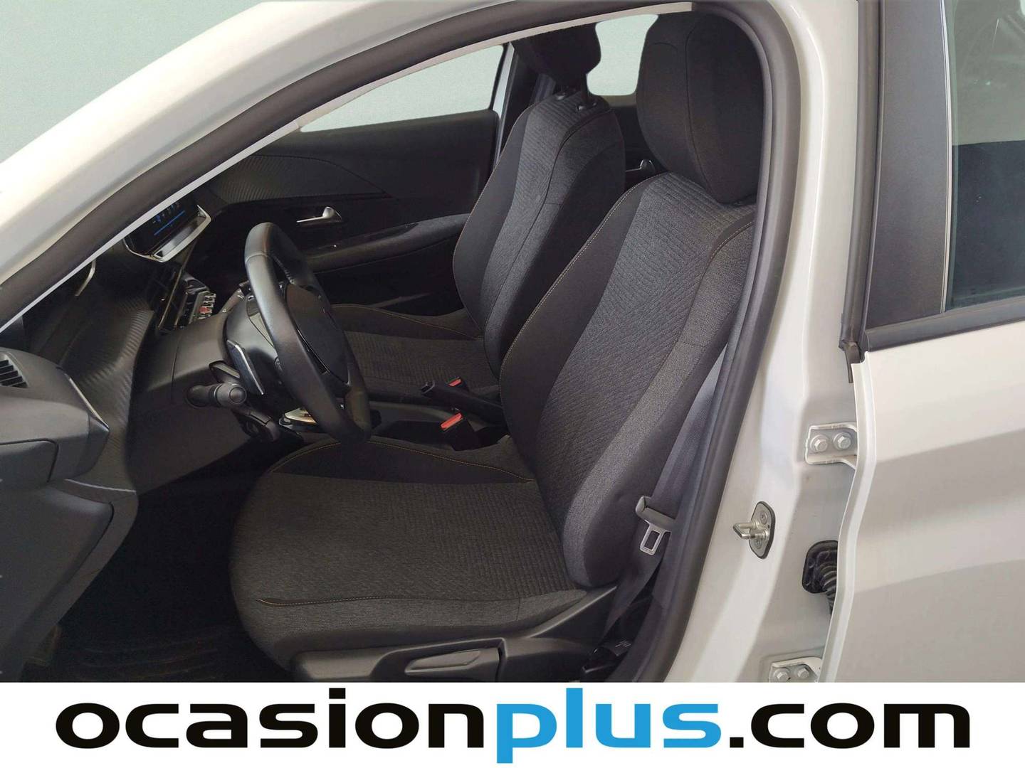 Foto asientos delanteros Peugeot 208 Peugeot 208 Style Hybrid 110 eDCS6 (110 CV)