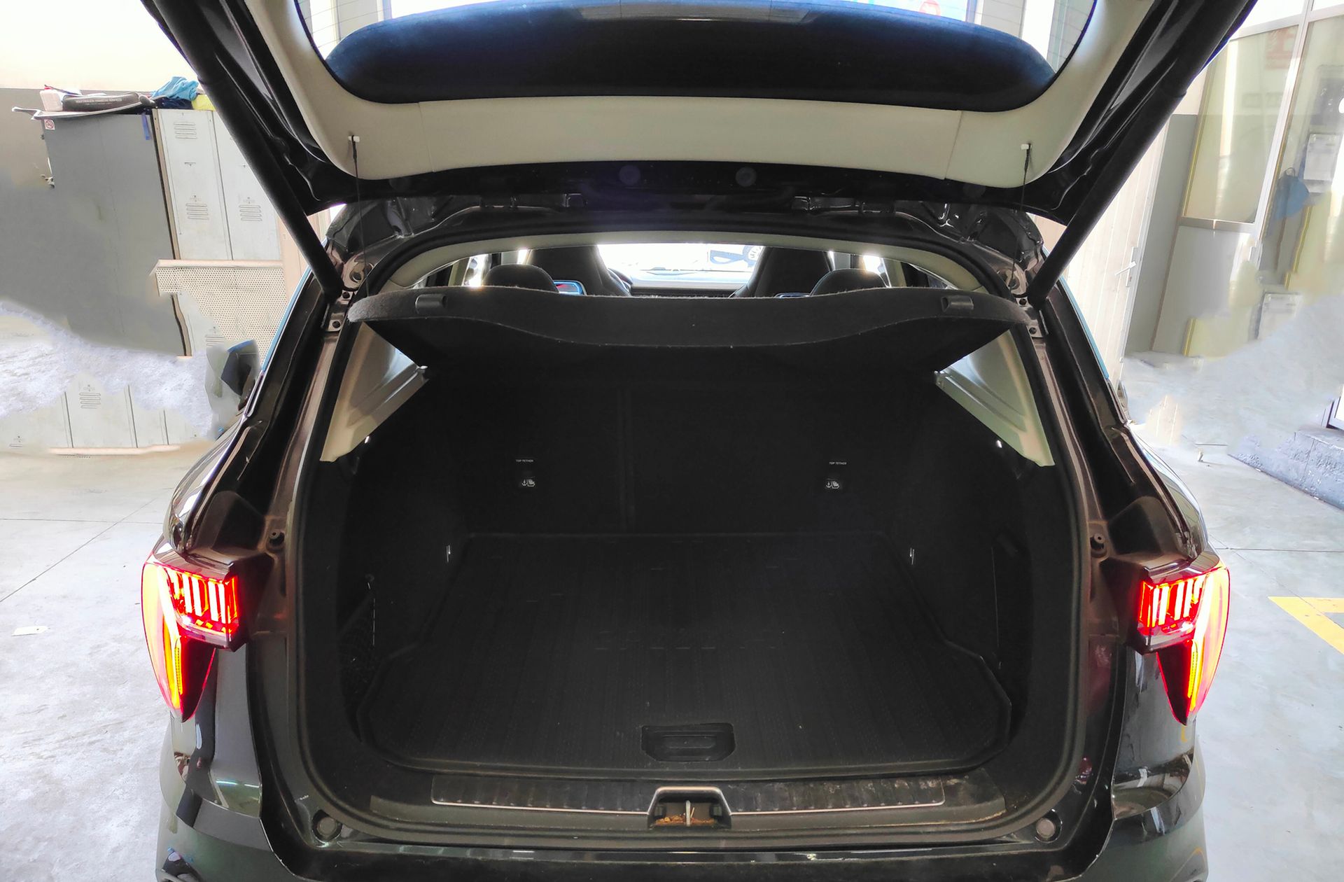 Lynk & Co 01 1.5 PHEV - foto 18