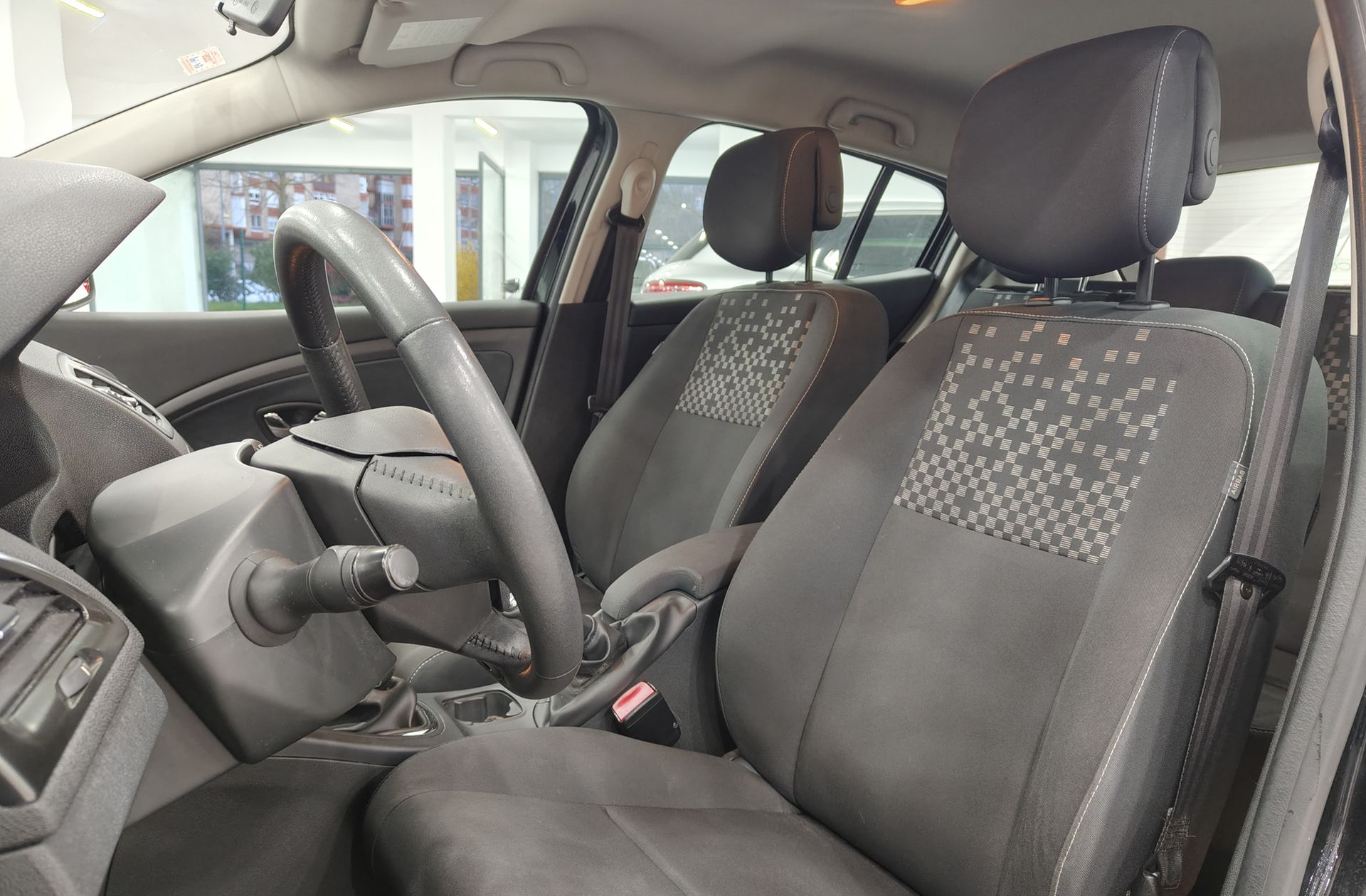 Renault Mégane Expression dCi - foto 8
