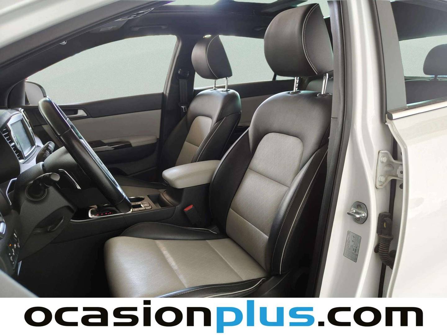 Foto asientos delanteros KIA Sportage KIA Sportage 1.6 T-GDi GT Line DCT 4x4 (177 CV)