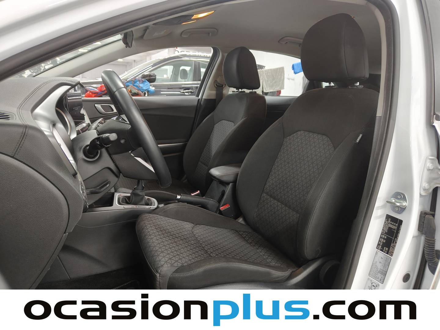Foto asientos delanteros KIA Ceed KIA Ceed 1.0 T-GDi Concept (100 CV)