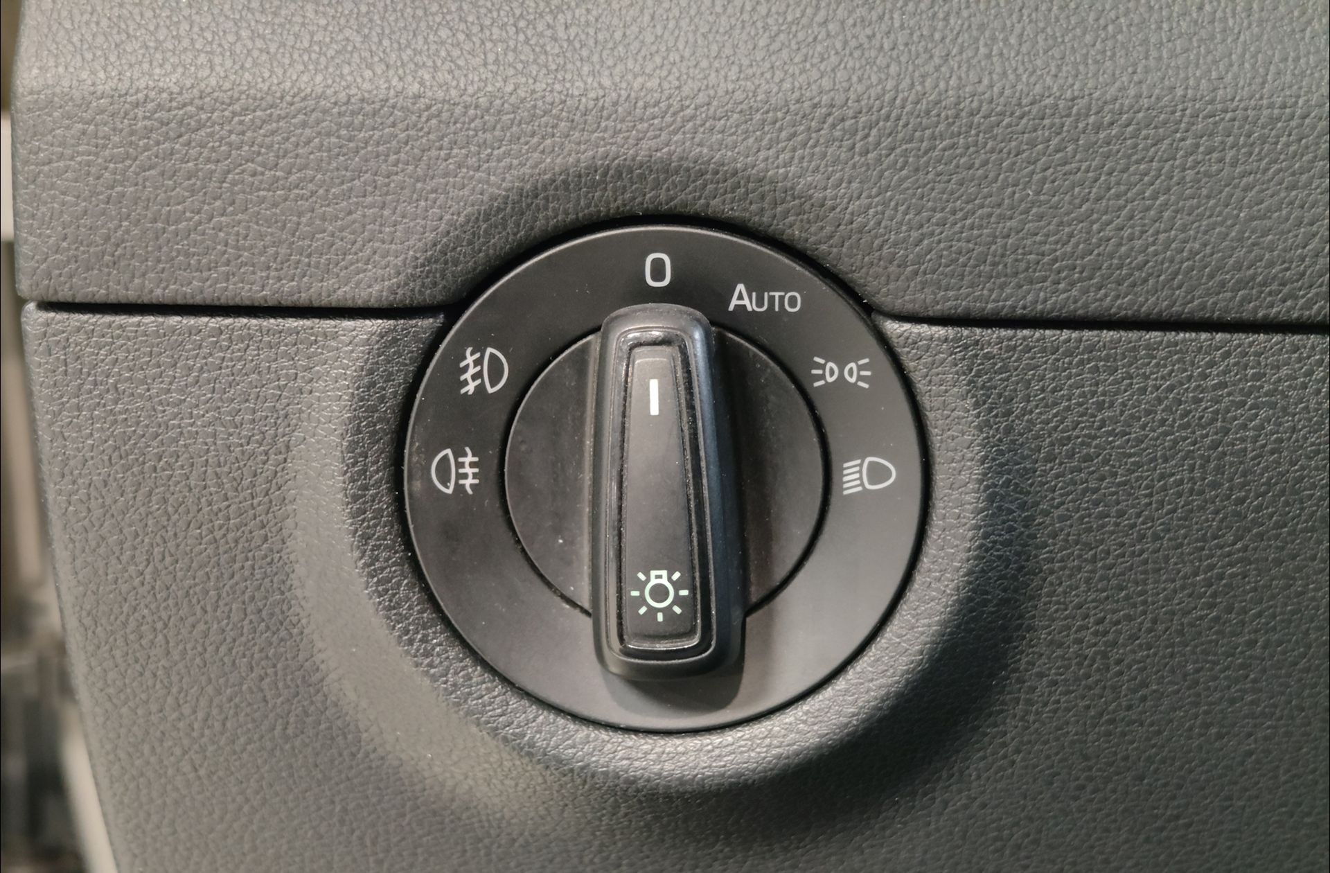 Škoda Octavia 1.6 TDI Like - foto 21