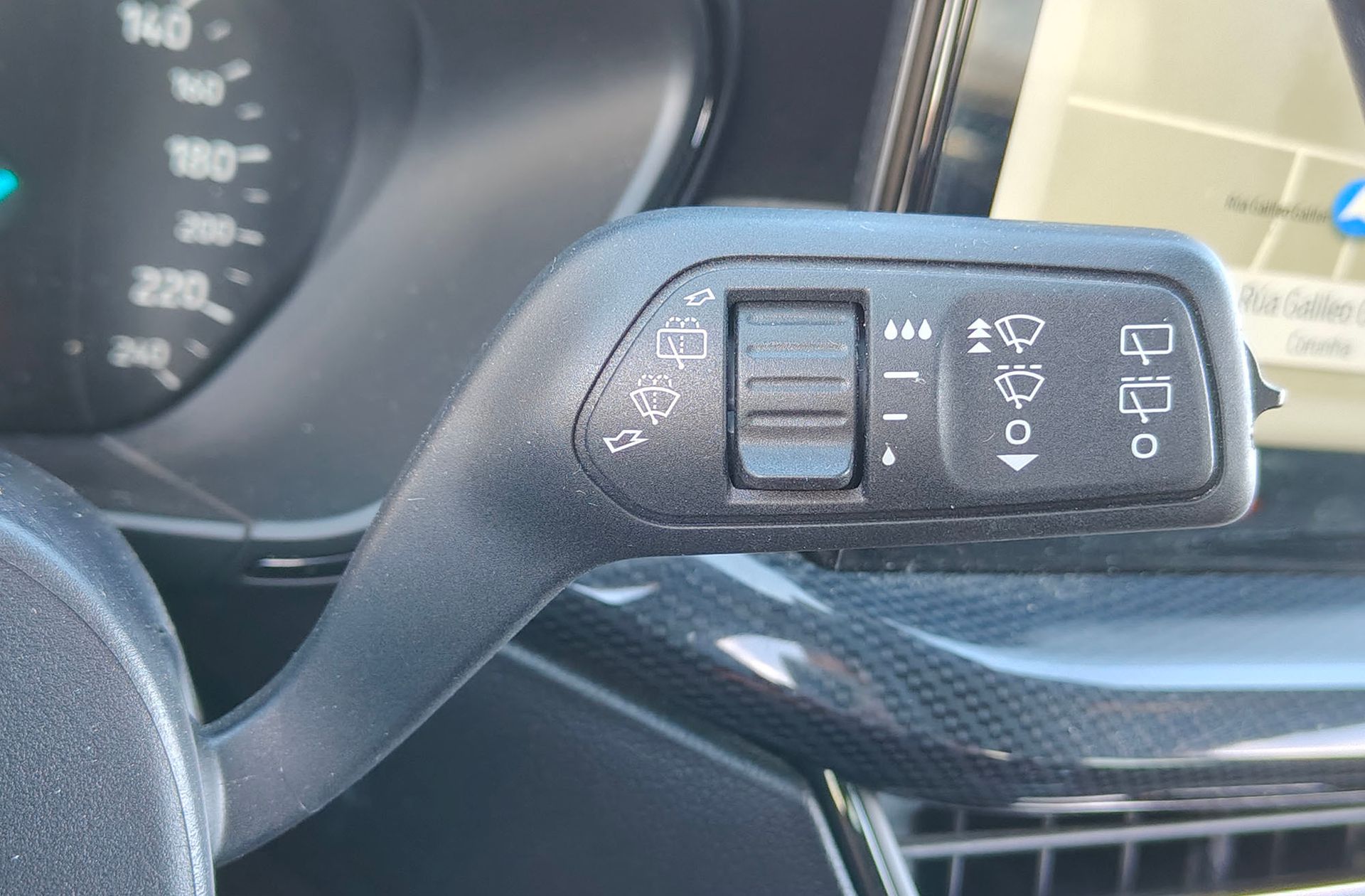 Ford Focus SportBreak 1.0 EcoBoost MHEV ST-Line - foto 36