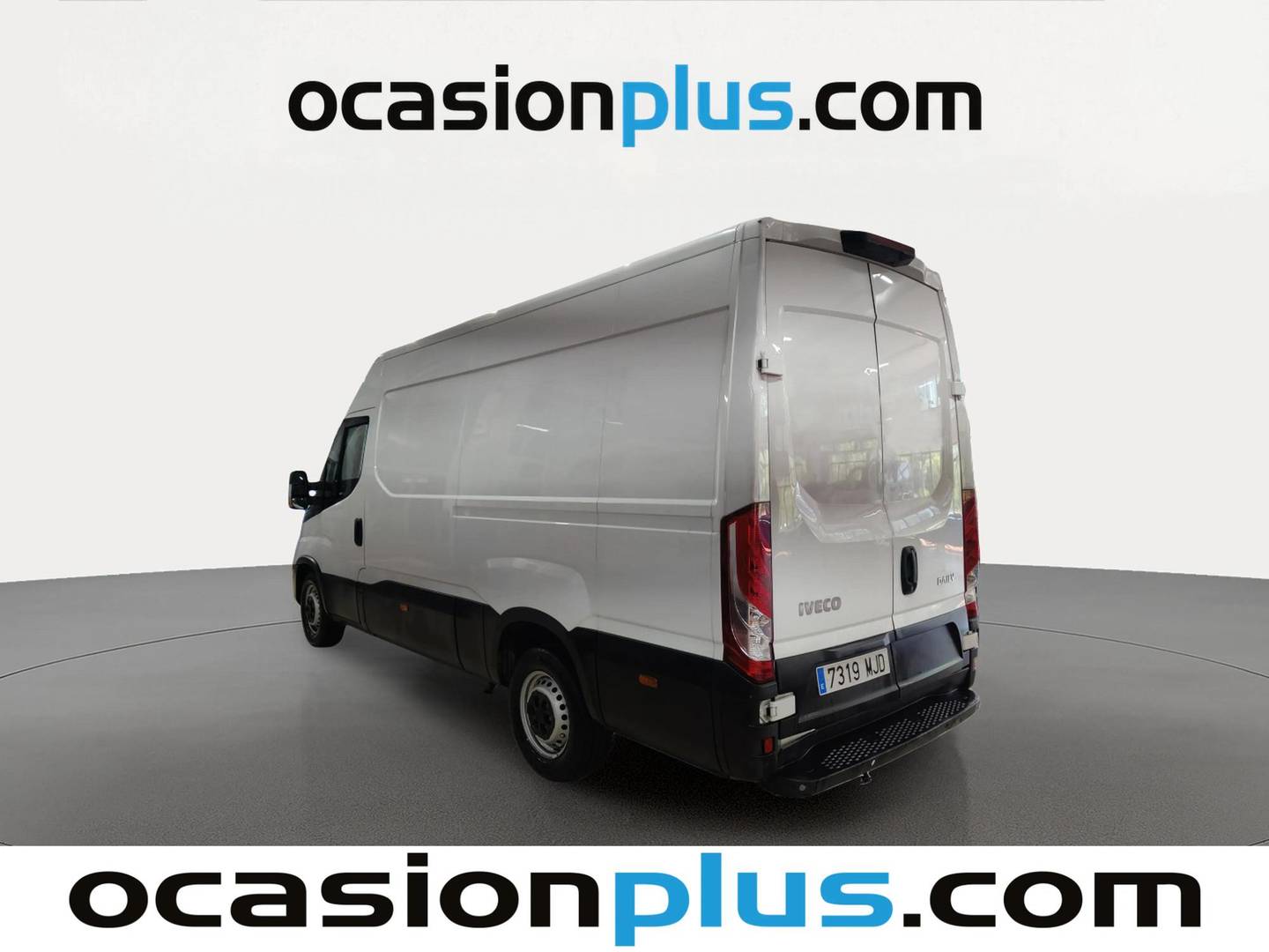 Foto trasera Iveco Daily Iveco Daily Furgon 35S 16 V 3520L/H2 (156 CV) izquierda