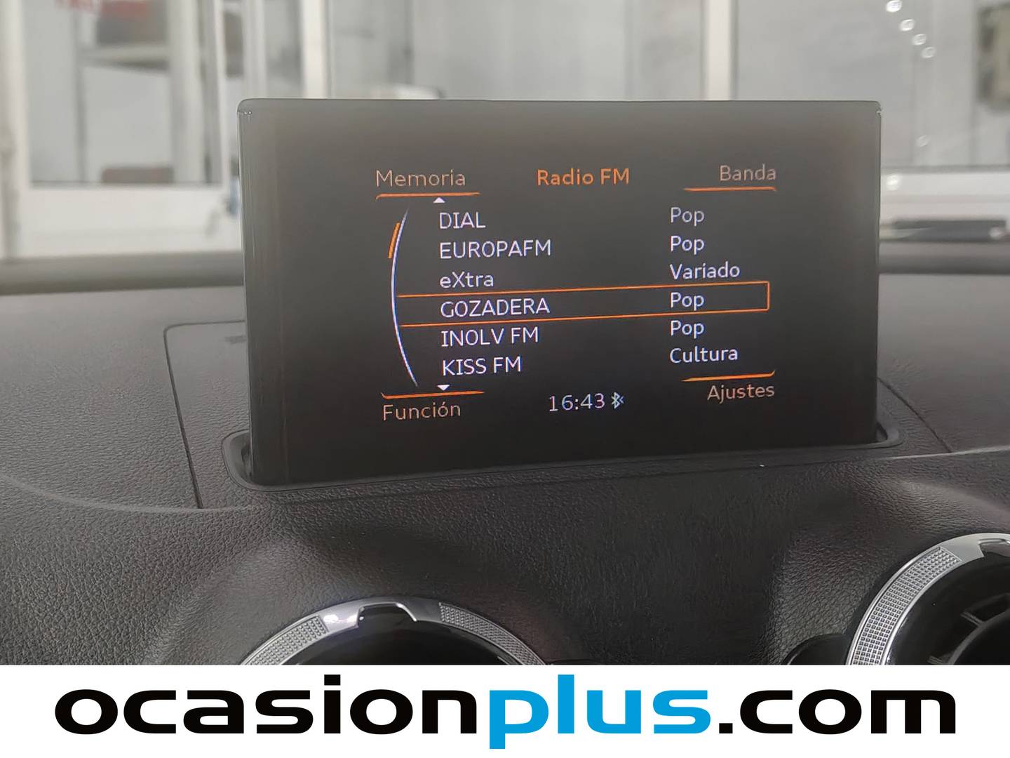 Foto Audi A3 Audi A3 Sedan Sedan S line edition 1.6 TDI clean diesel (110 CV)