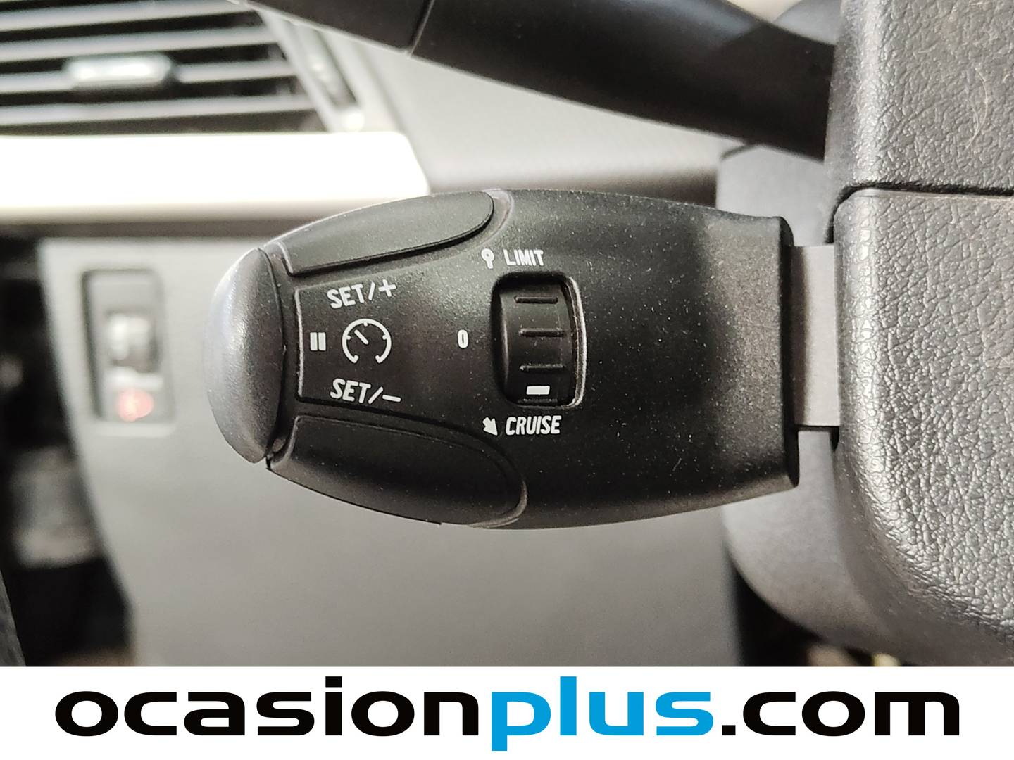 Extras y acabados del Peugeot 207 Peugeot 207 1.4i Confort (75 CV)