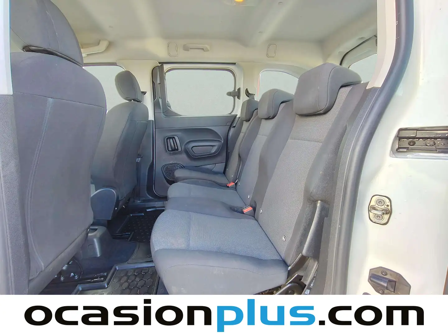 Foto Citroën Berlingo Citroen Berlingo BlueHDi 100 Talla M Live Pack (102 CV)