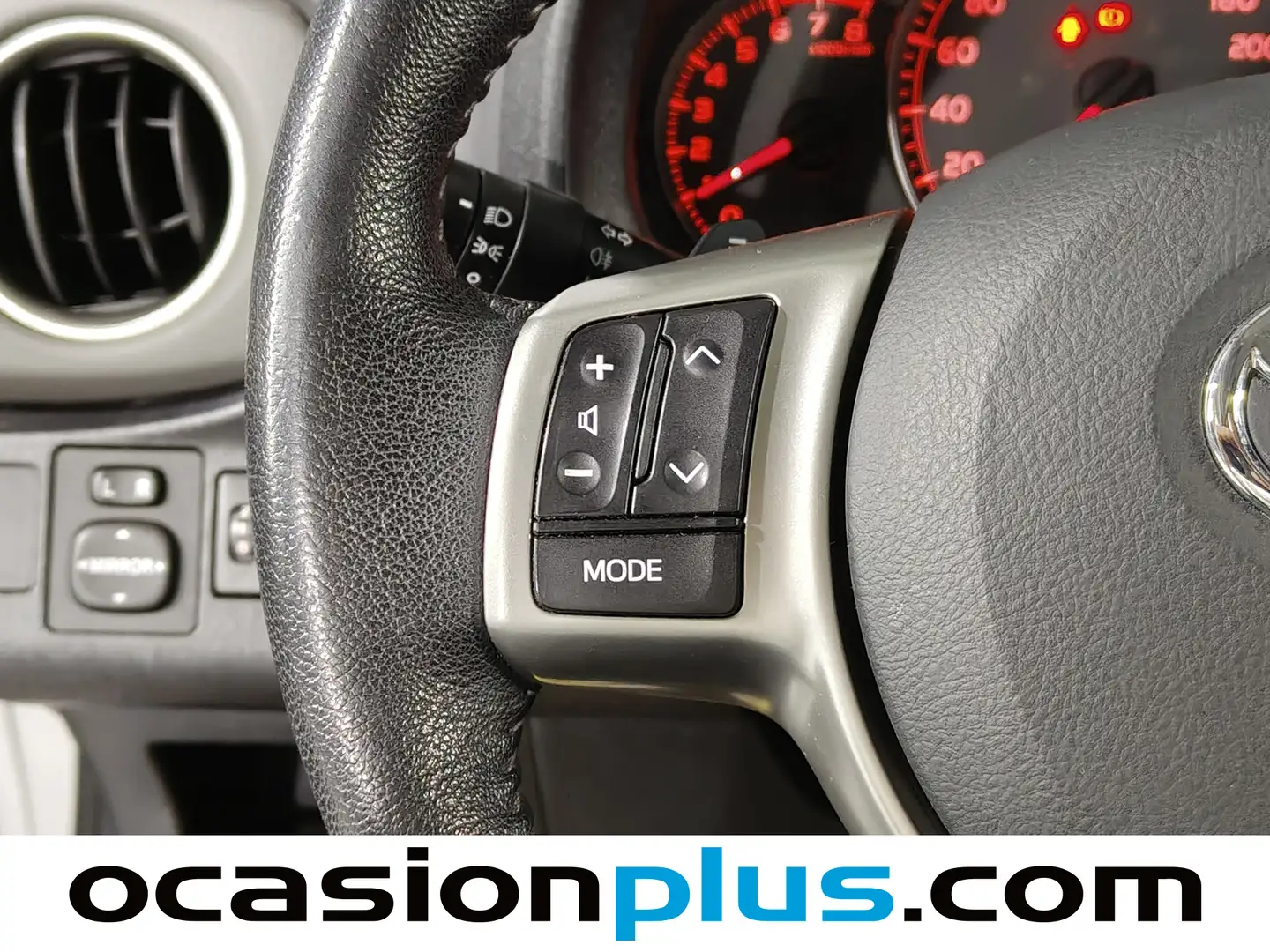 Foto Toyota Yaris Toyota Yaris 100 Active MultiDrive (99 CV)