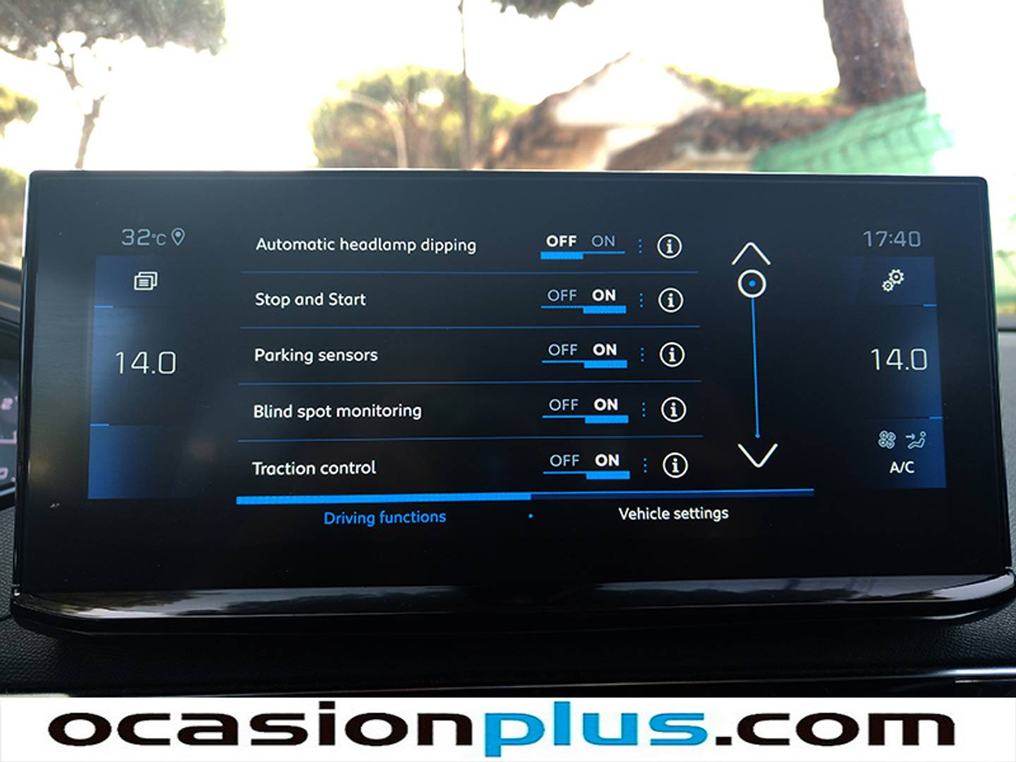 Foto Peugeot 3008 Peugeot 3008 PureTech 130 S&S Allure Pack EAT8 (130 CV)