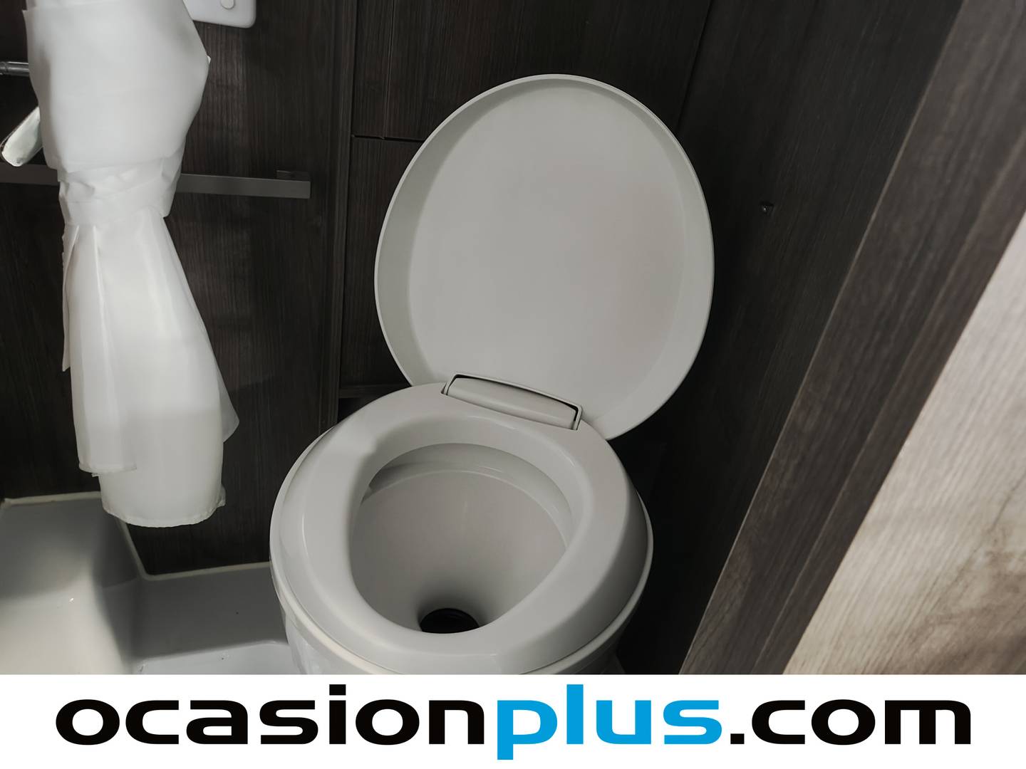 Acabados BENIVAN B100 ES BENIVAN B100 ES ES (140 CV) 4 Plazas