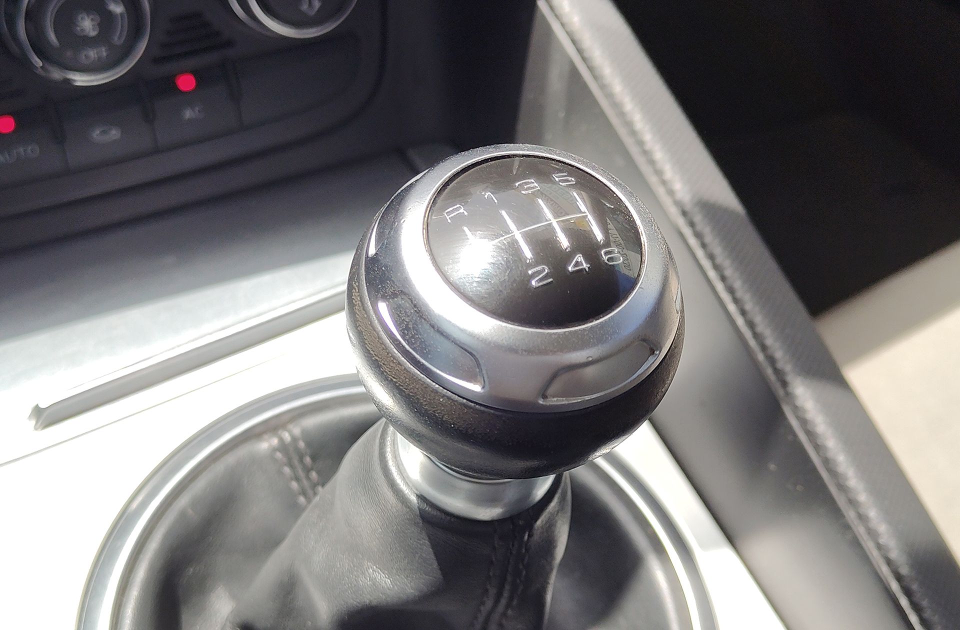 Audi TT Coupe 2.0 TFSI - foto 5