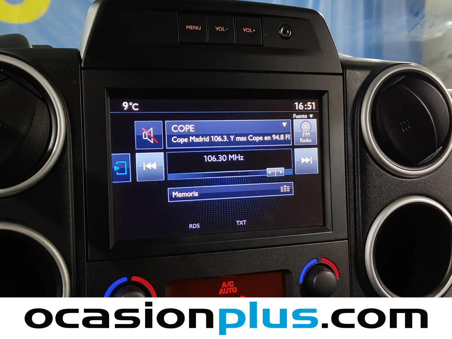 Foto Peugeot Partner Peugeot Partner Tepee BlueHDi 100 Adventure Edition (100 CV)