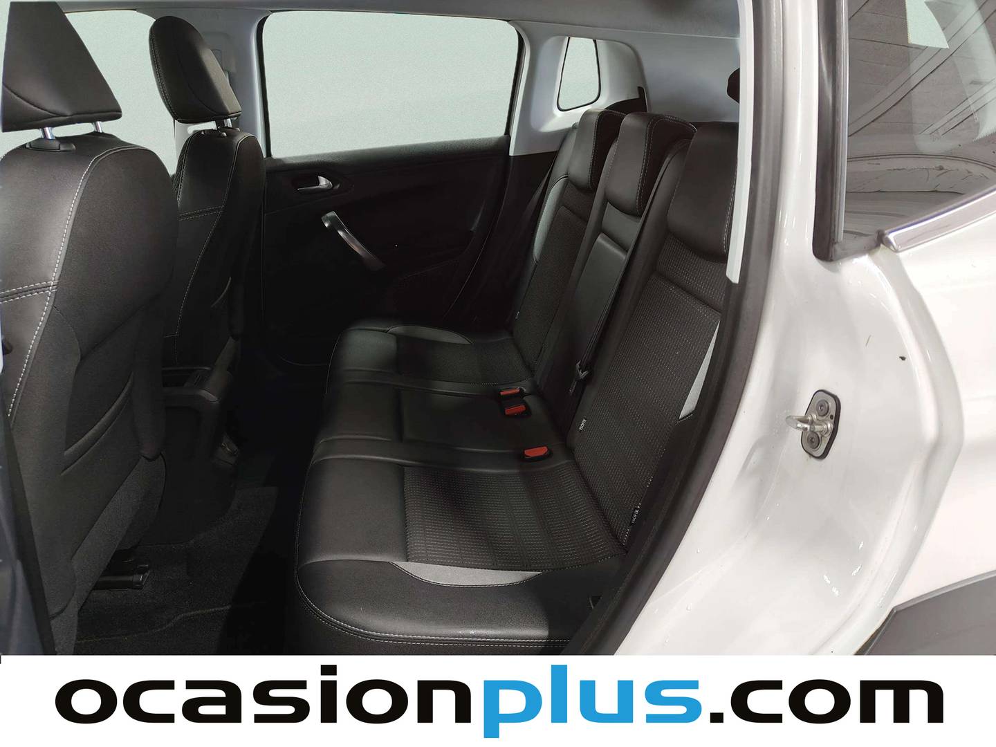 Foto Peugeot 2008 Peugeot 2008 BlueHDi 120 S&S Allure (120 CV)