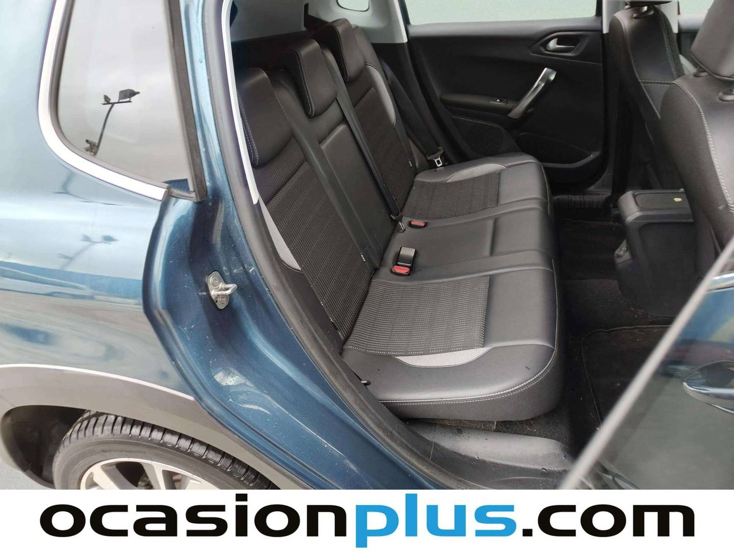 Foto Peugeot 2008 Peugeot 2008 BlueHDi 100 Allure (100 CV)