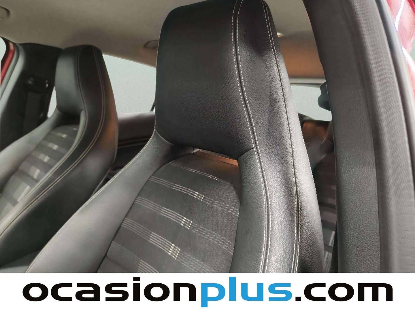 Foto Mercedes GLA Mercedes-Benz GLA GLA 180 (122 CV)