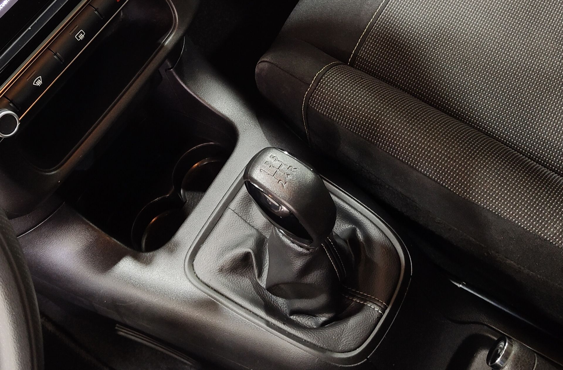 Citroën C3 PureTech 83 Plus - foto 5
