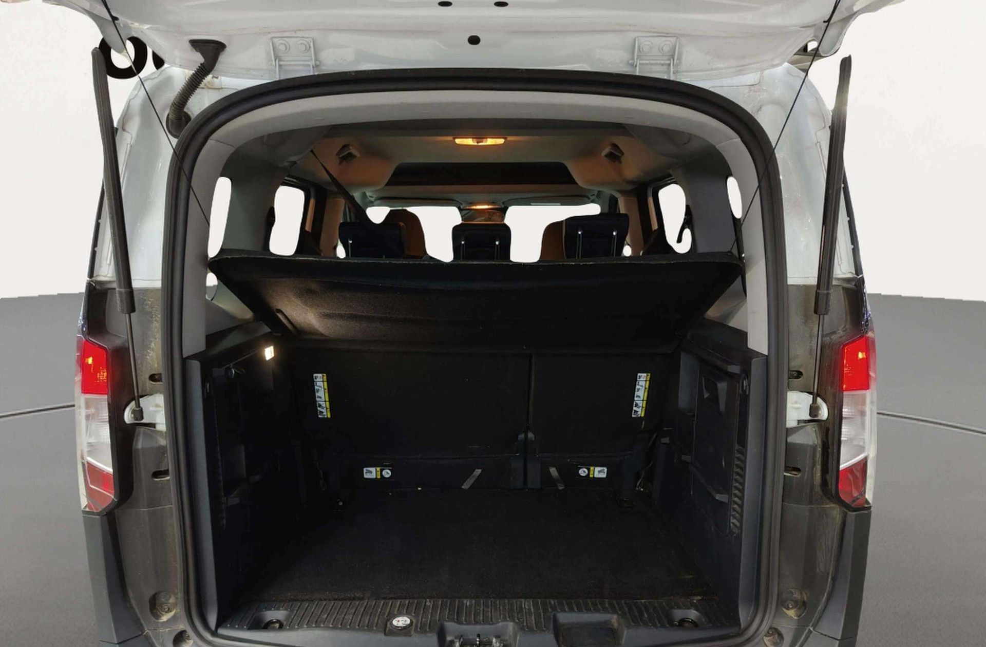 Ford Tourneo Courier 1.0 EcoBoost Active - foto 15