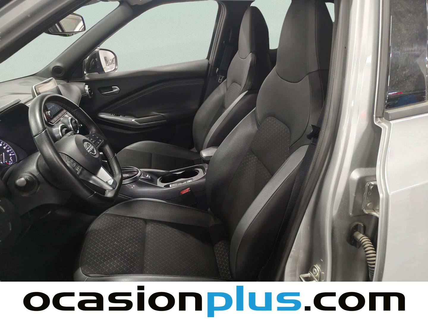 Foto asientos delanteros Nissan JUKE Nissan Juke 1.6 Hybrid N-Connecta Auto (143 CV)