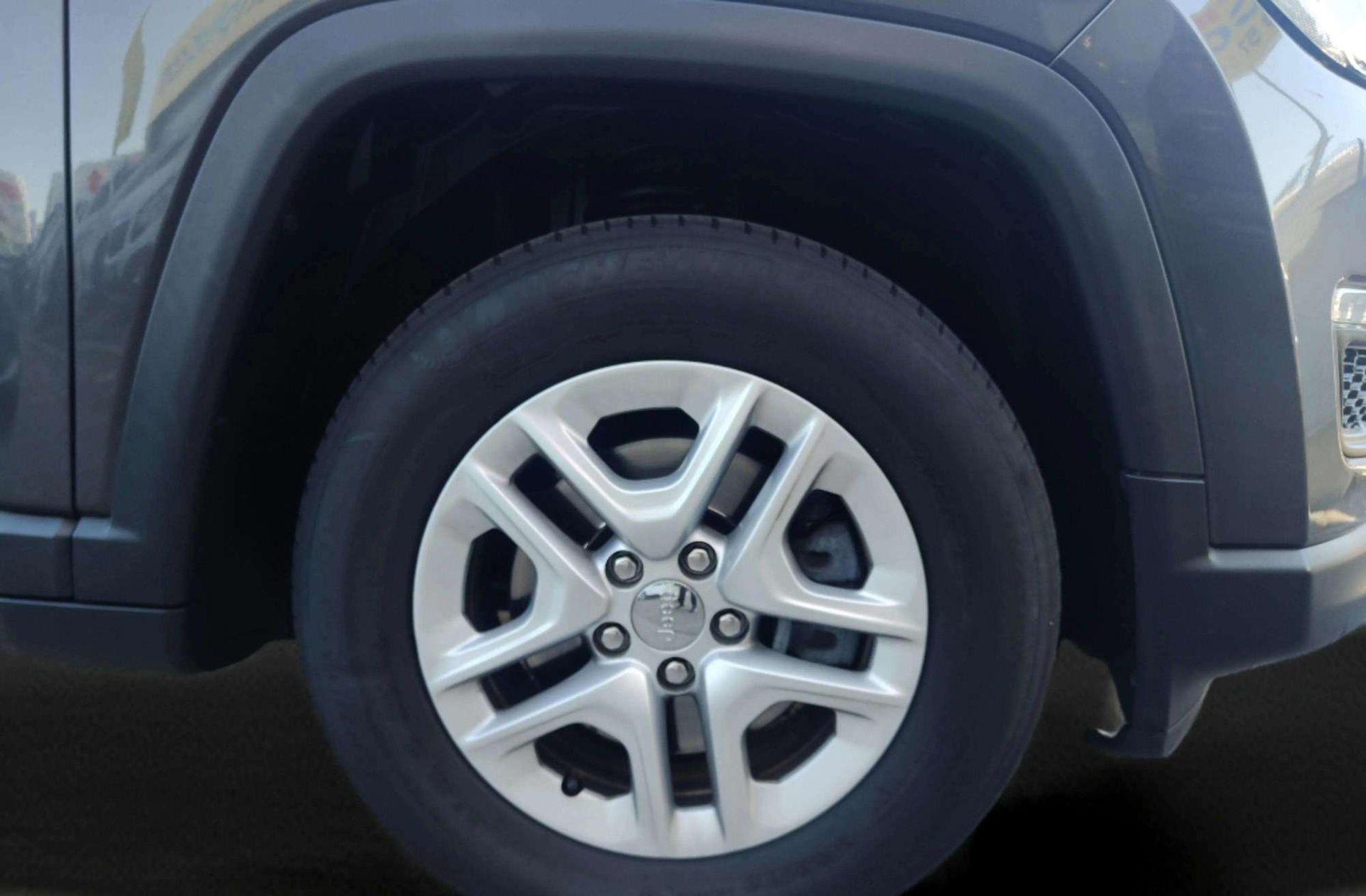 Jeep Compass 1.4 MultiAir Sport 4x2 - foto 31