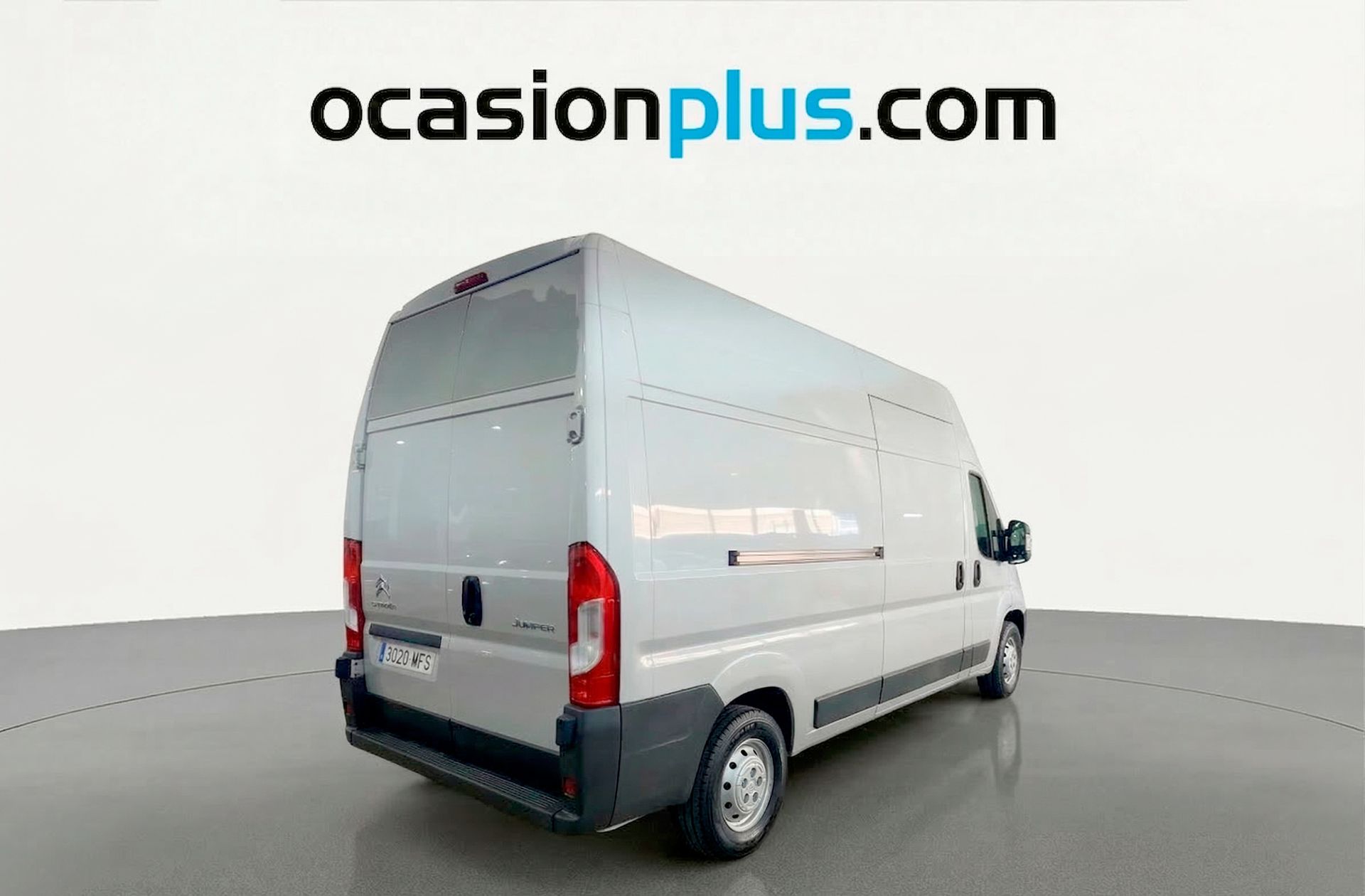 Citroën Jumper Furgon BlueHDi 140 35 L3H3 - foto 3