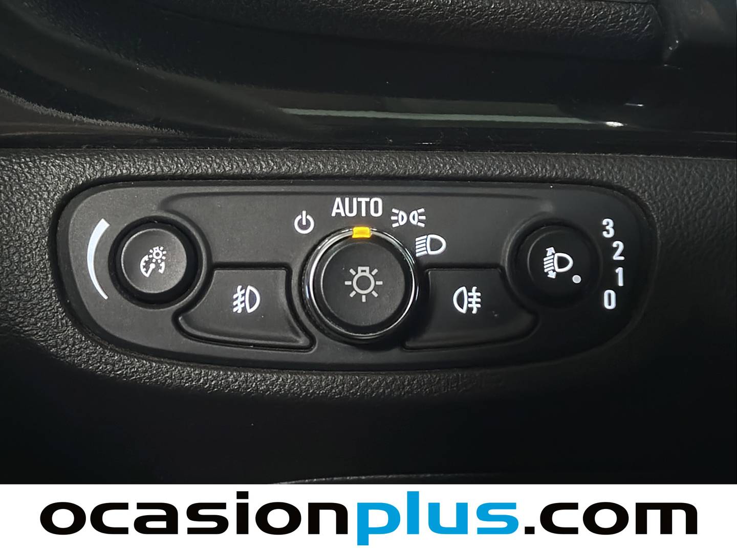 Foto Opel Mokka X Opel Mokka X 1.4 T S&S Selective 4x2 (140 CV)