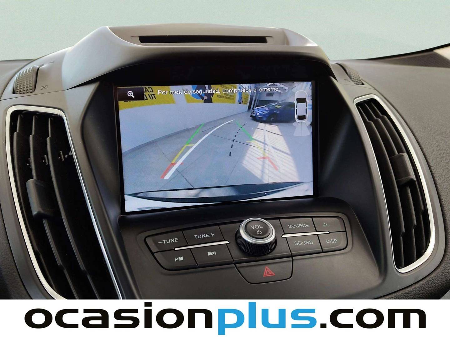 Equipamiento del Ford C-Max Ford C-Max 1.5 TDCI Business (120 CV)