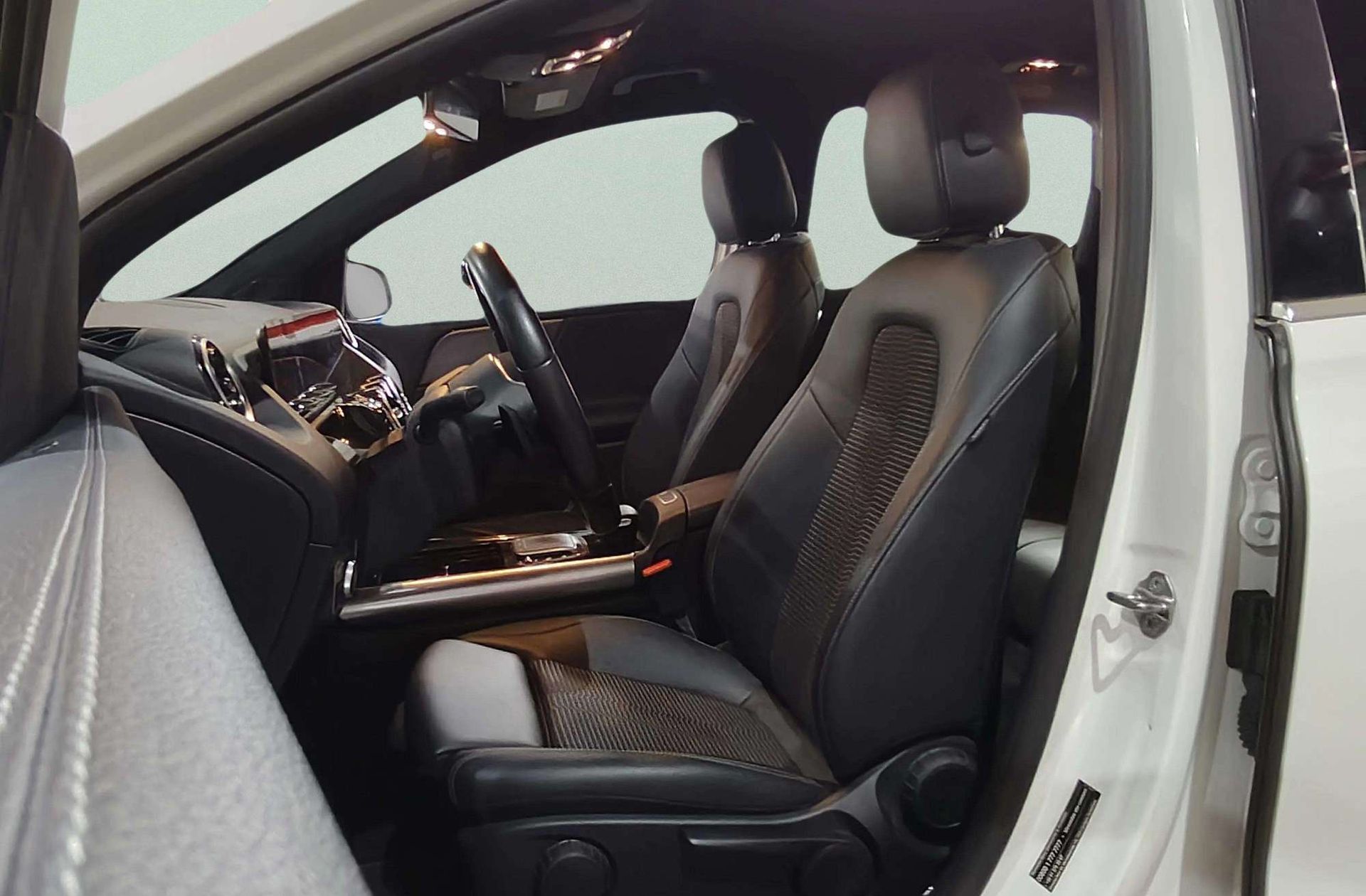 Mercedes-Benz Clase B B 180 d - foto 10