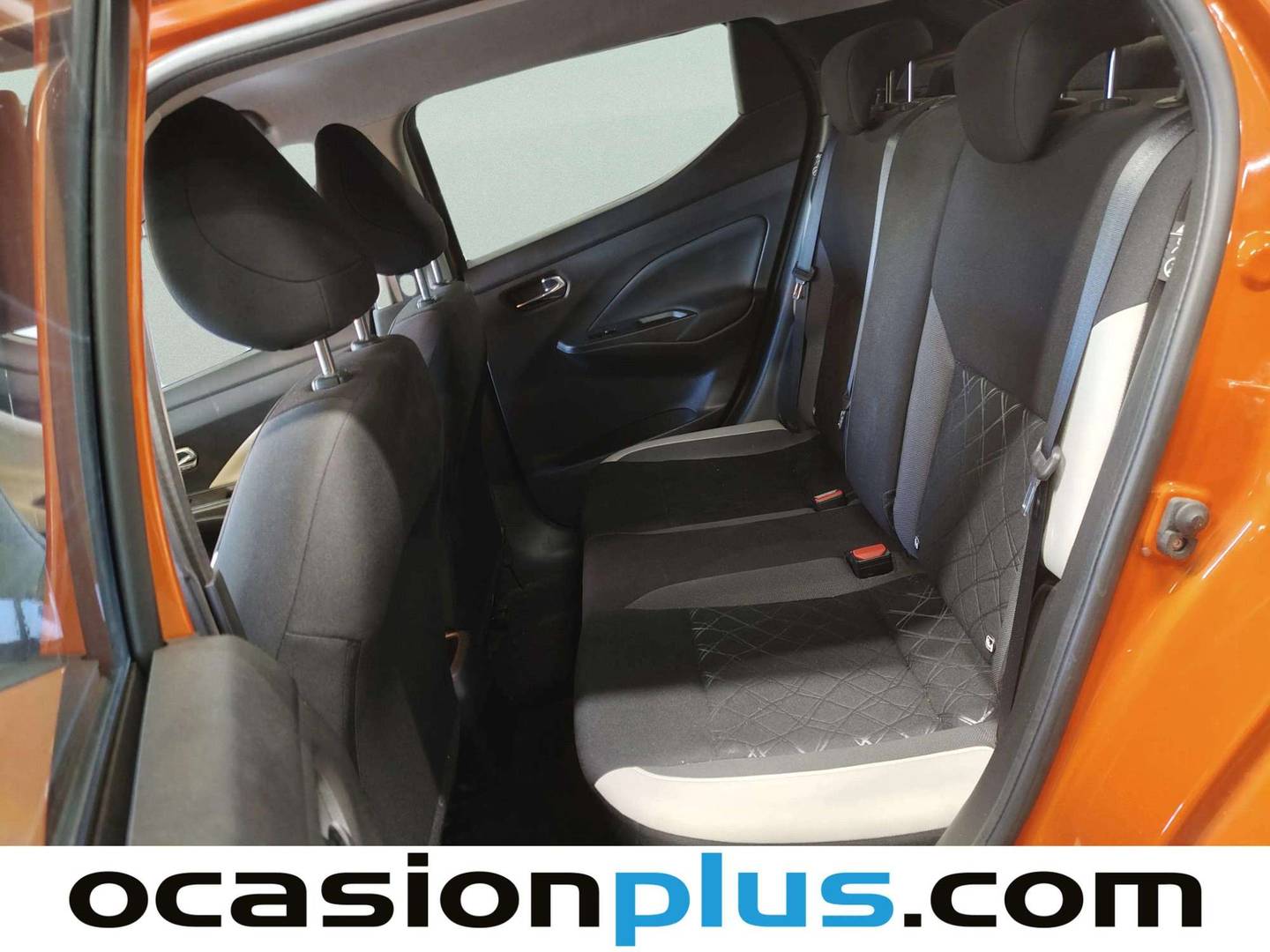 Foto asientos traseros Nissan Micra Nissan Micra IG-T N-Design Black CVT (92 CV)
