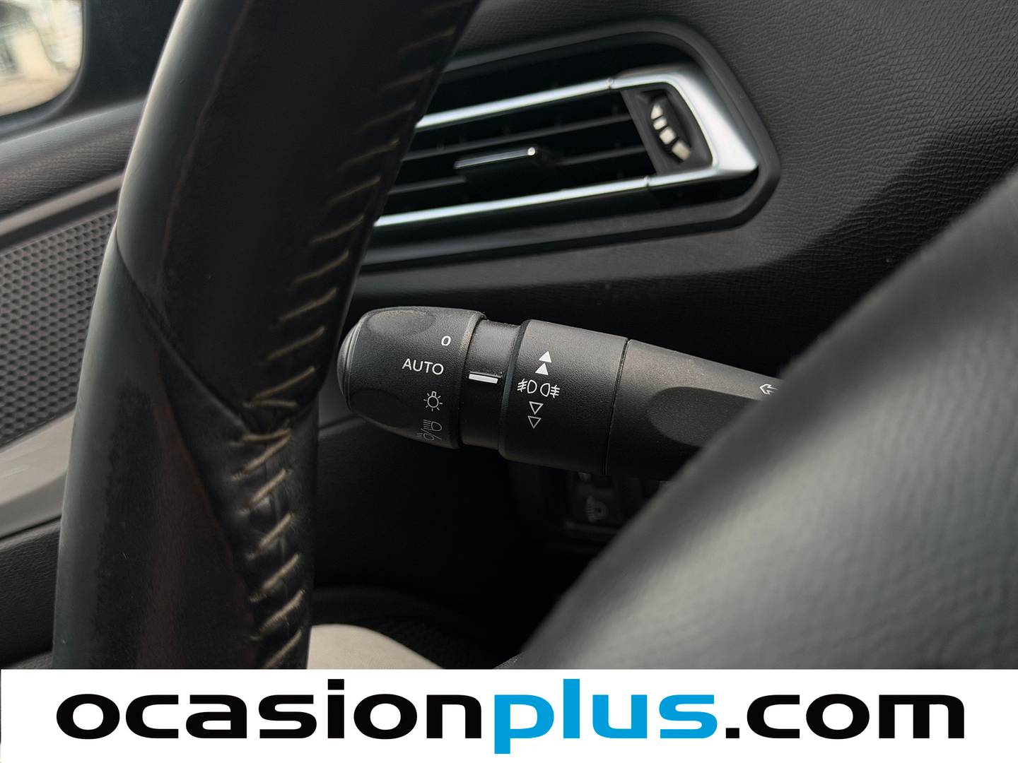 Equipamiento del Peugeot 308 Peugeot 308 BlueHDi 120 Style (120 CV)